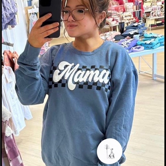 Mama puff print on Comfort color sweatshirt - Picture 2 of 5